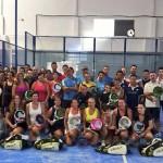 Foto de grupo del Clínic de Colors Pádel