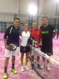 Marta Ortega, con Fernando Belasteguín, Roby Gattiker y Willy Castañón