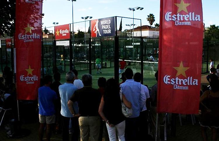 Öffentliches Geschenk im Estrella Damm Sevilla Open