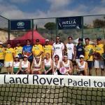 Familienfoto der Masters Land Rover Paddle Tour