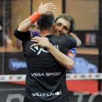 La emoción de Fernando Belasteguín y Willy Lahoz tras ganar el Estrella Damm San Fernando Open