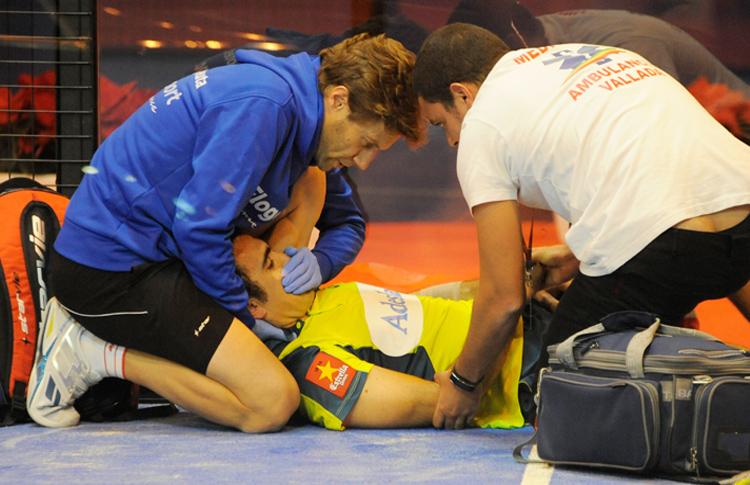 Pablo Lima sufre una rotura de radio durante las semifinales del Estrella Damm Másters Finals
