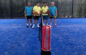 Luis Milla and the rest of the guests at the I Casual Padel