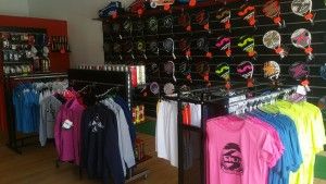 Padel Nuestro abre su nueva tienda en Sevilla