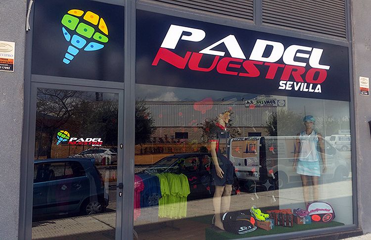 Padel Nuestro abre su nueva tienda en Sevilla