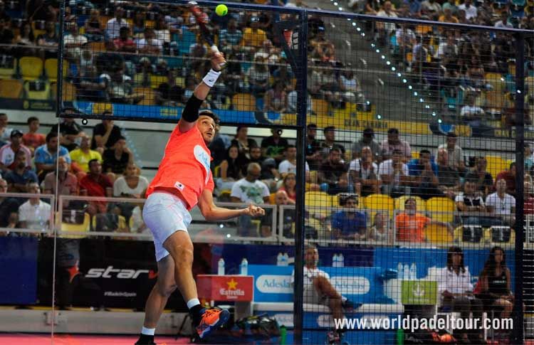Fernando Belasteguín, in azione a Gran Canaria Open
