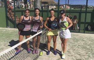 الإجازات وتنس المضرب في زاهارا دي لوس أتونيس