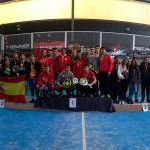ジュニアと子供のチームのためのスペイン選手権の結果における感情と多くの平等