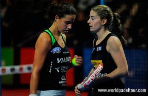 Marta Marrero y Alejandra Salazar, en acción en el Estrella Damm Másters Finals