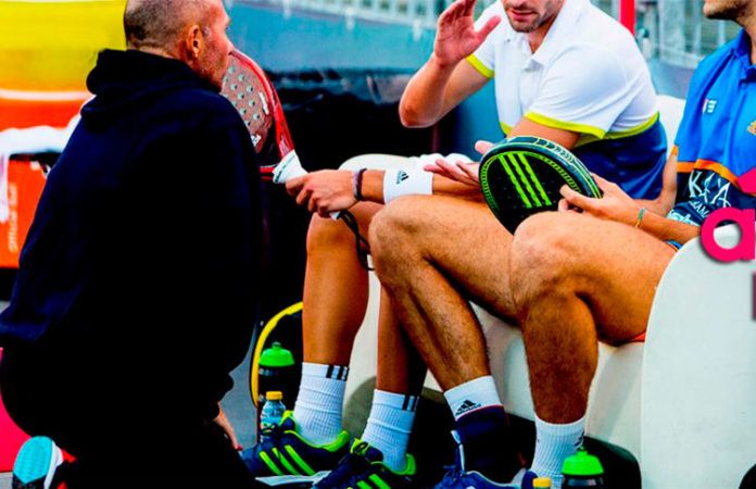 ¿Qué implica la relación entrenador-jugador en el pádel?