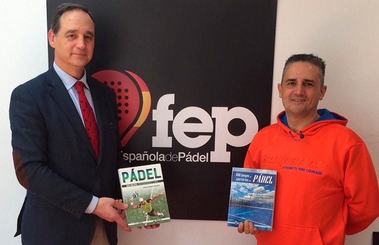 Juanjo Moyano Vázquez, coach et moniteur, publie son deuxième livre: "Pádel: ses coups, sa formation et plus"