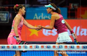 Marta Marrero y Cata Tenorio, en acción en el Estrella Damm Alicante Open 2017