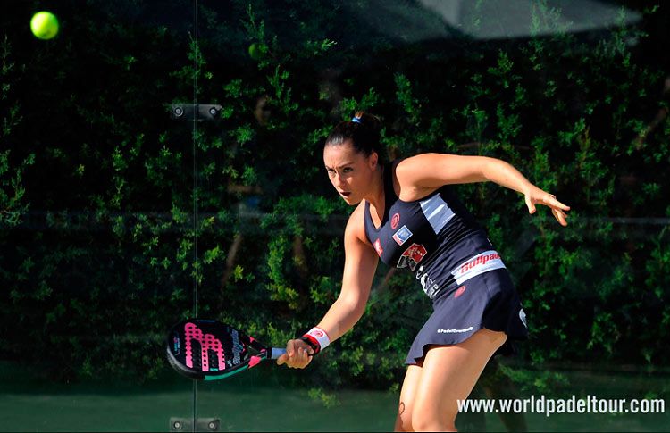 Laura Clergue, in azione a Estrella Damm Alicante Open 2017