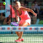 Lucía Martínez, en acción en el Estrella Damm Alicante Open 2017