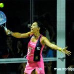 Sandra Hernández, en acción en el Estrella Damm Alicante Open 2017