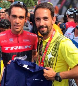 The solidary 'shot' of Alberto Contador