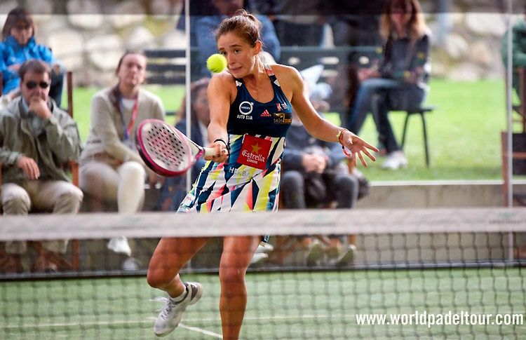 Marta Ortega, en acción en el Andorra Open 2017