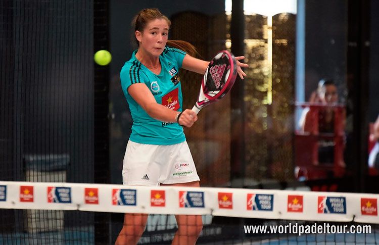 Marta Ortega, en acción en el Granada Open 2017
