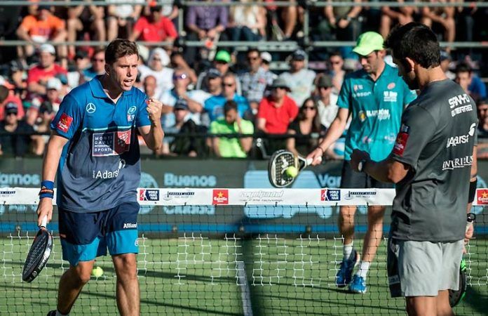 Paquito Navarro-Sanyo Gutiérrez, en acción en el Buenos Aires Padel Masters 2017