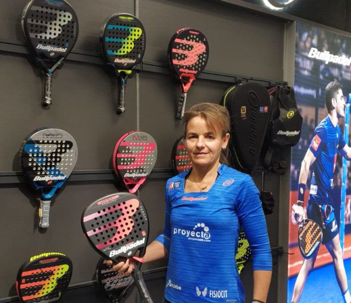 Cata Tenorio renueva con Bullpadel.