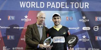 Pablo Lima recoge el trofeo Adeslas a Mejor Jugador.