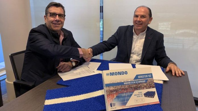 Mondo renueva con World Padel Tour.