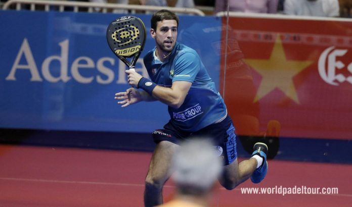 Lucho Capra junto a su marca Vision. | WPT