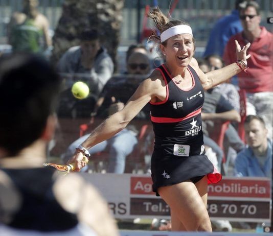 Carolina Navarro en dieciseisavos del Alicante Open. | Foto: World Padel Tour