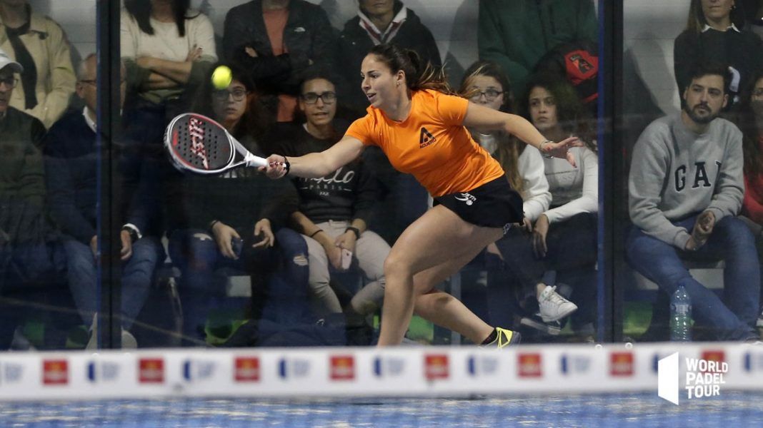 Ha iniziato il padel femminile di Alicante Open.