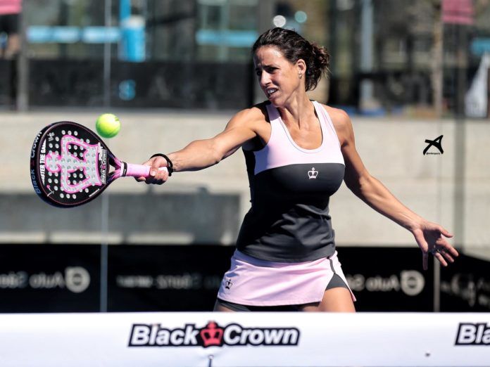 Marta Marrero con su Black Crown Piton Nakano. | Foto: Black Crown