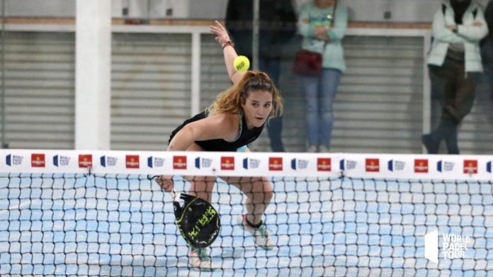 La jugadora María Navarro en el Vigo Open. | Foto: World Padel Tour