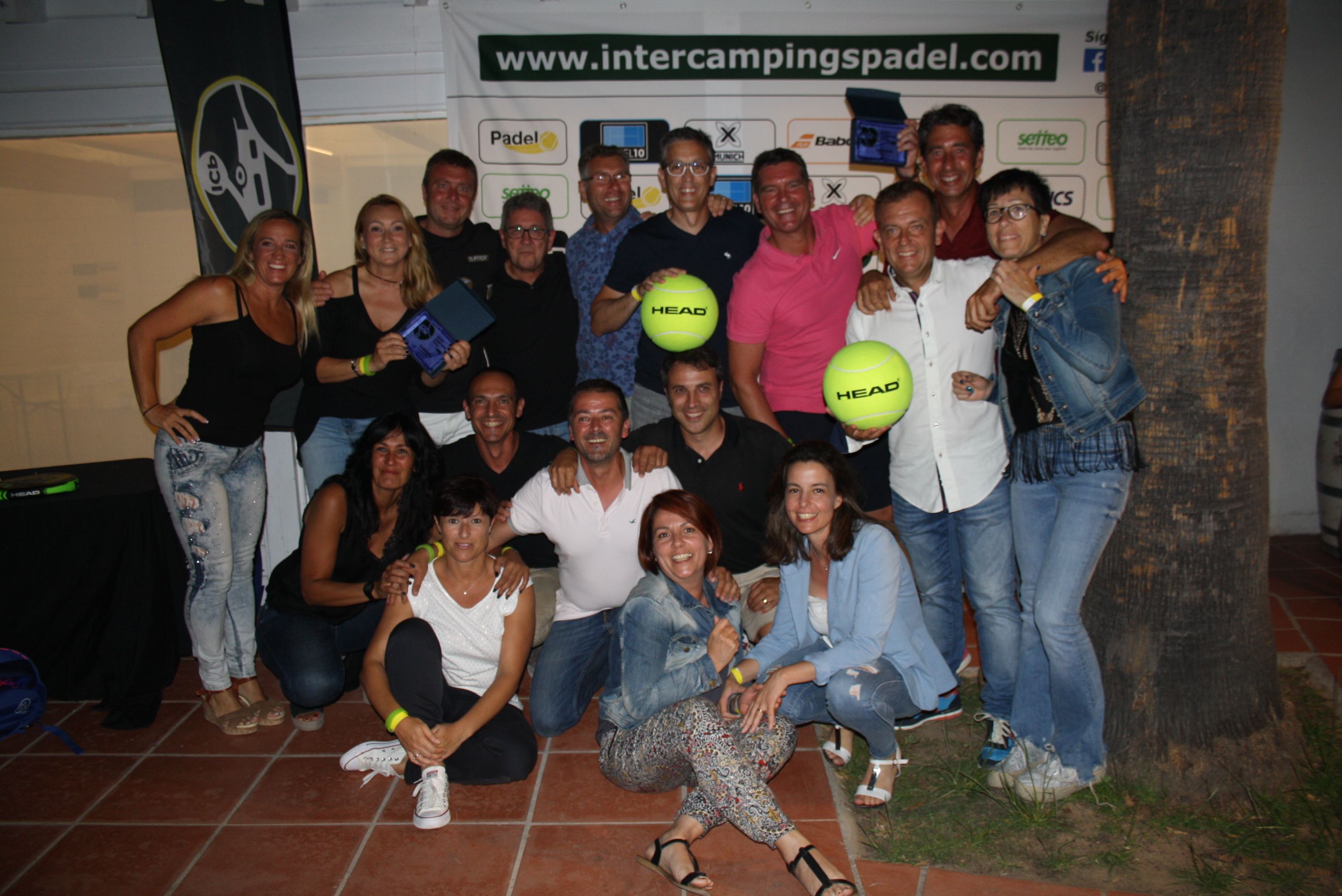 Squadre Tamarit Campioni dell'Inter Campings Padel di Head.