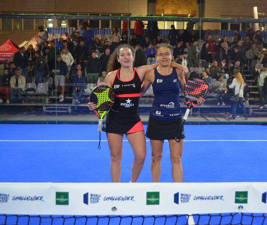 Cate Tenorio y Araceli Martínez en el San Javier Challenger.