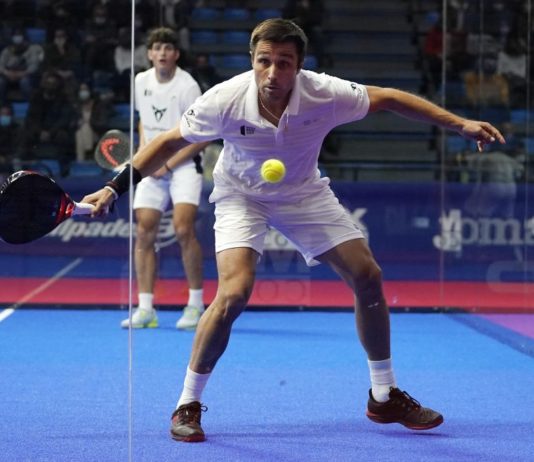 Coello y Belasteguín sufren en su camino hacia Reus Coello y Belasteguín dieciseisavos Reus 2022