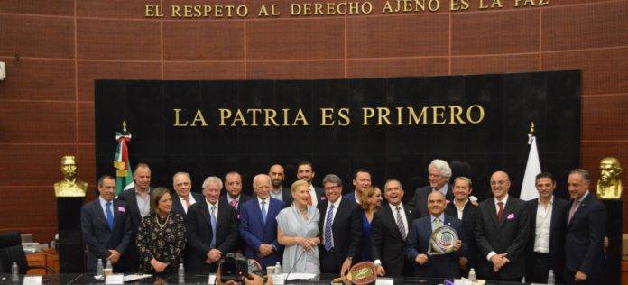 El Senado de la República de México reconoce el pádel como deporte propio El Senado de la República de México reconoce el pádel como deporte propio